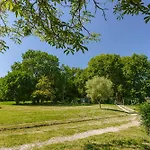 Hébergement de vacances Des Tropiques Genouille (Charente-Maritime)