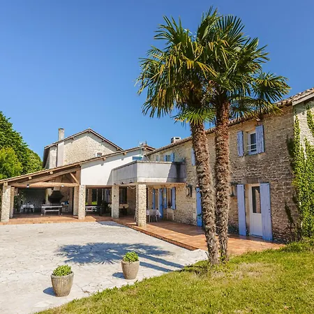 Дом отдыха Des Tropiques *