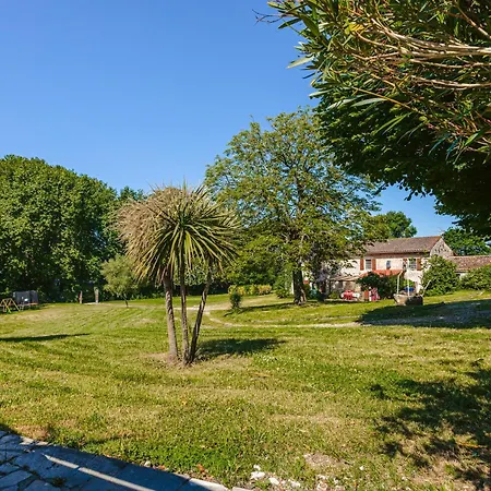 Des Tropiques Дом отдыха