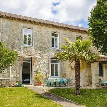 Des Tropiques Genouille (Charente-Maritime)